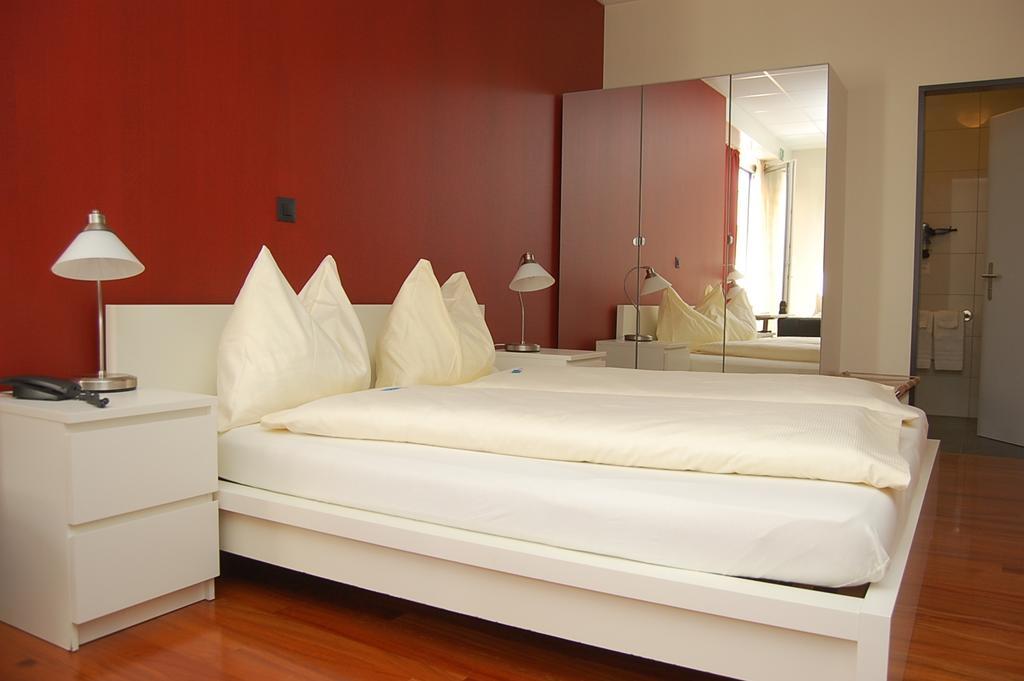 Hotel Sursee Habitación foto